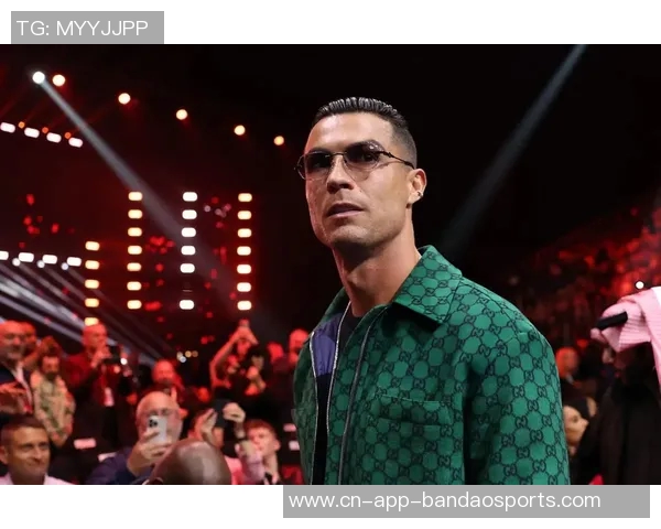 拳击教练:我很乐意和C罗坐下聊聊,我可以帮他提升心理素质 拳击教练:我很乐意和C罗坐下聊聊,我可以帮他提升心理素质