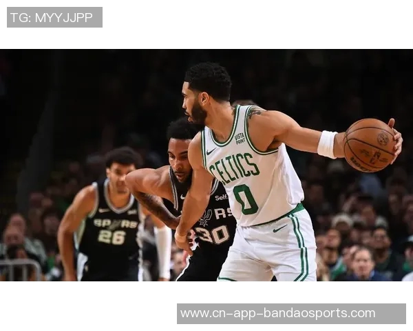 绿军副总裁强调A西蒙斯需展现顶级进攻能力与卓越传球视野 绿军副总裁强调A西蒙斯需展现顶级进攻能力与卓越传球视野