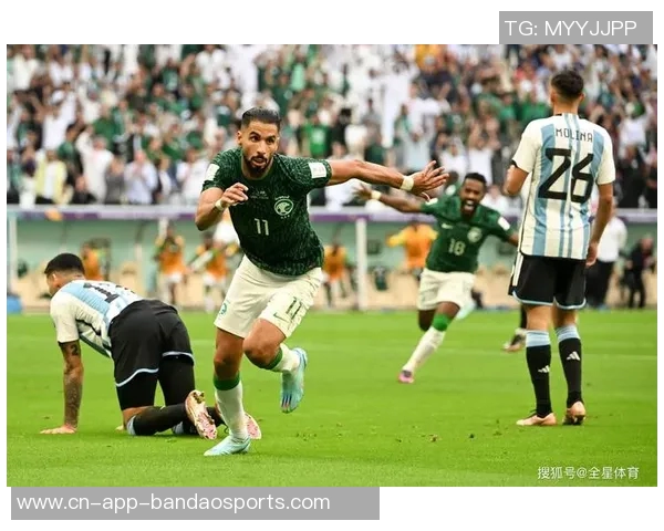 国米迎来利好消息圣吉罗斯主帅被挖角影响下轮欧冠对决