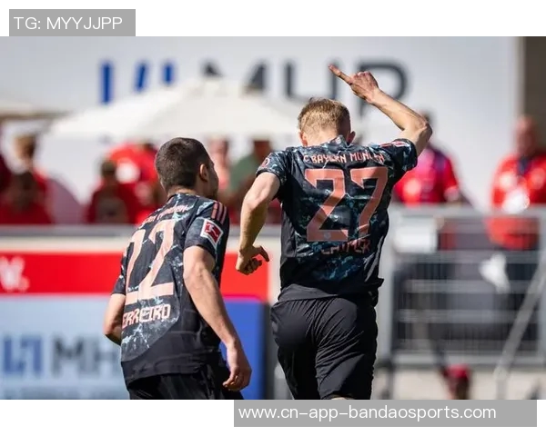 拜仁总监表示与凯恩未来合作充满可能性与期待