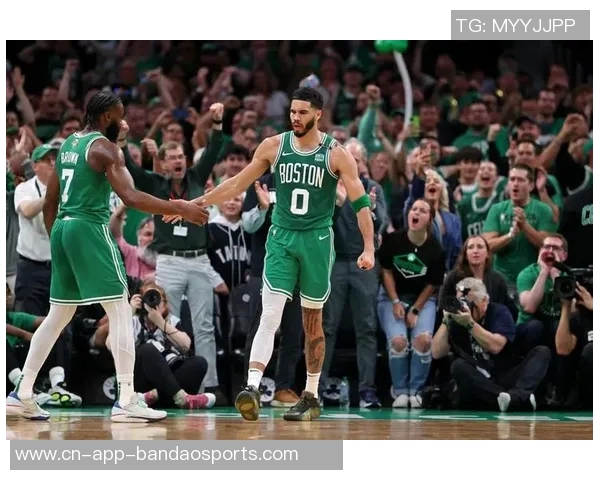 迈克布朗回应尼克斯与字母传闻专注球队发展不干涉外界传言 迈克布朗回应尼克斯与字母传闻专注球队发展不干涉外界传言