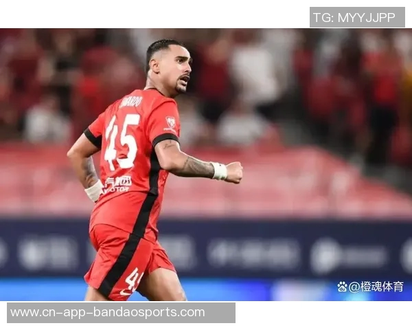 中超射手榜争夺白热化瓦科领先莱昂纳多法比奥两轮决战在即