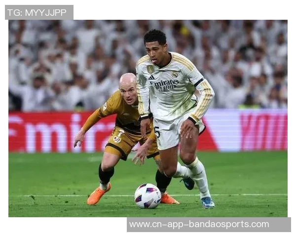 曼联欲引进多特中场贝林厄姆水晶宫也在争夺战中角逐 曼联欲引进多特中场贝林厄姆水晶宫也在争夺战中角逐