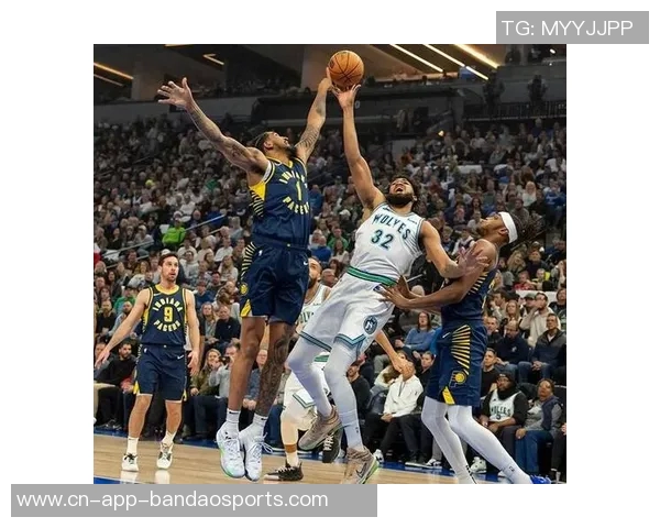 迈克布朗在勇士拓展进攻理念但坚实防守基础依然不可或缺 迈克布朗在勇士拓展进攻理念但坚实防守基础依然不可或缺