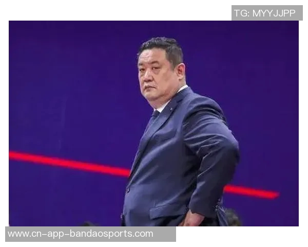 徐长锁慧眼识珠引杨瀚森入青岛开启篮球新篇章