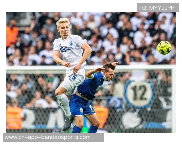 多特蒙德火力全开欧冠赛季连续三场狂轰四球展现强劲攻击力 多特蒙德火力全开欧冠赛季连续三场狂轰四球展现强劲攻击力