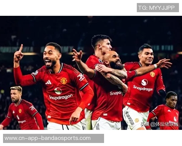 曼联官方社交媒体为费莱尼和斯莫林送上生日祝福庆祝他们的特别日子